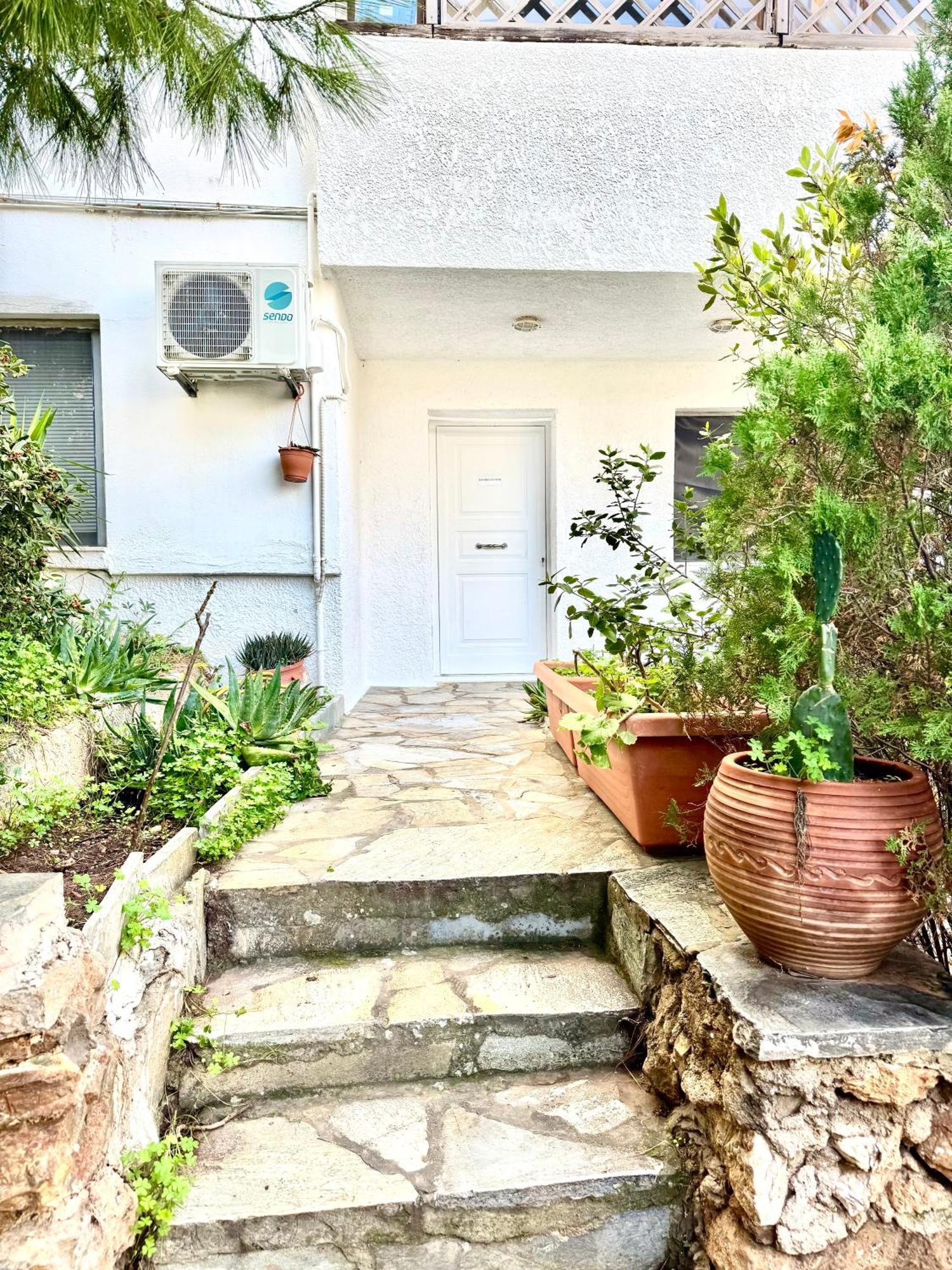 Sounio Apartment *